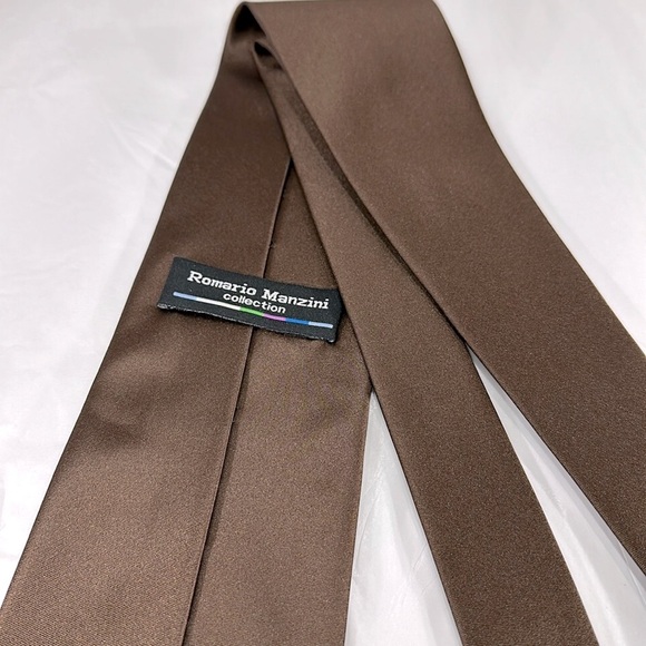 Romario Manzini Collection - Compass Print on Brown - Men’s Necktie ⭐️ EUC - Picture 6 of 6